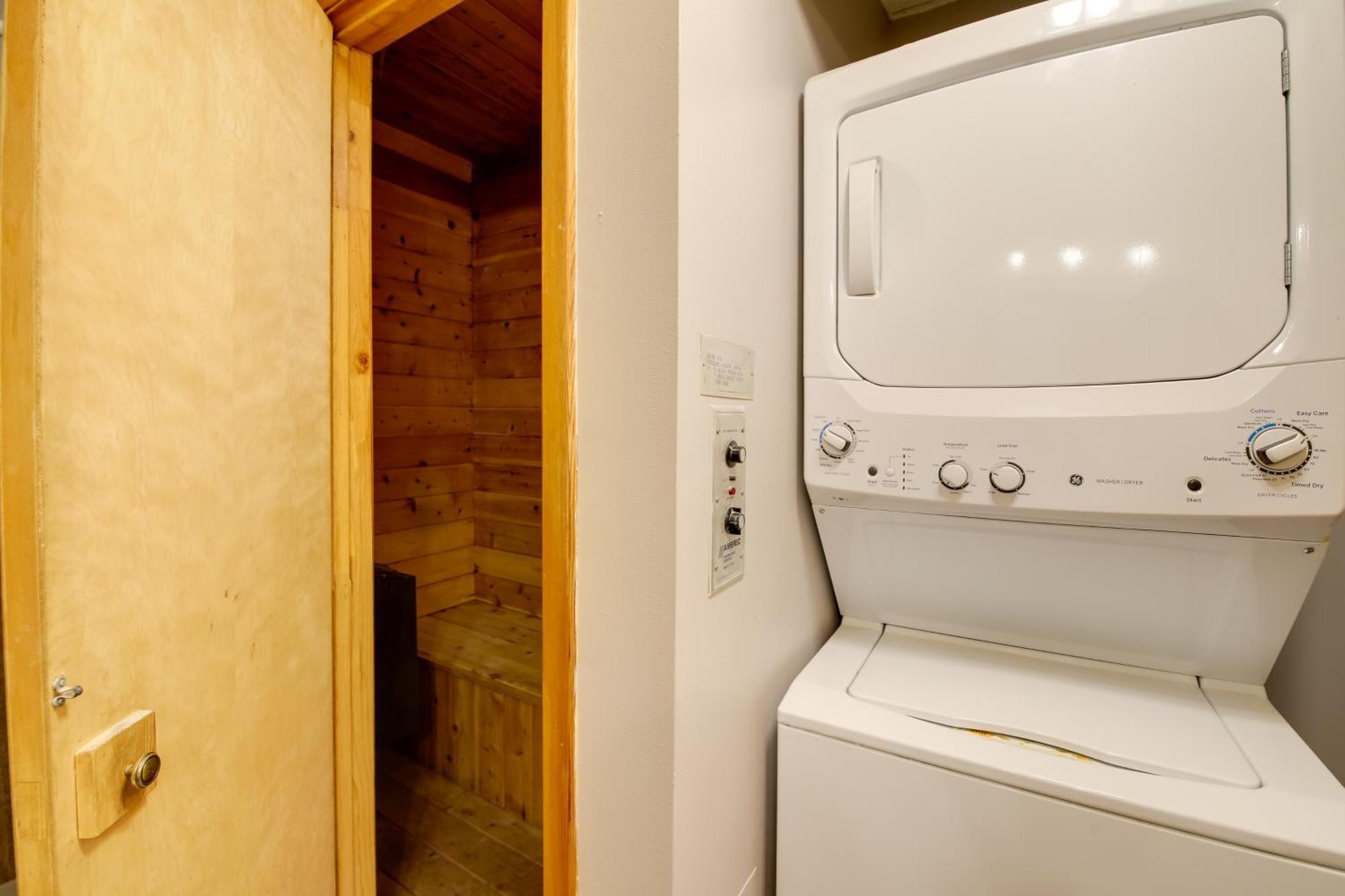 Gatlinburg Mountain Cabin With Hot Tub, Deck And Games 外观 照片