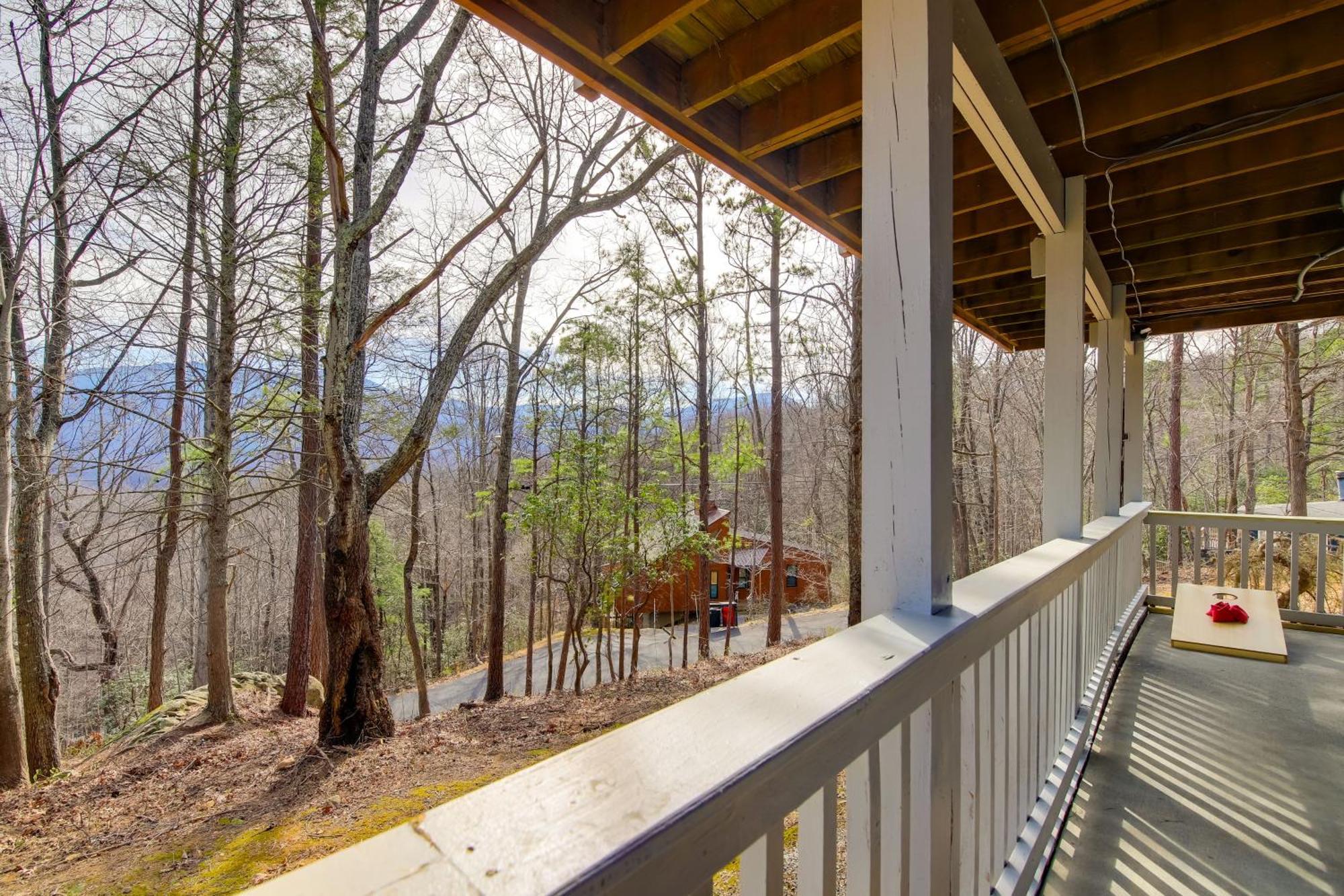 Gatlinburg Mountain Cabin With Hot Tub, Deck And Games 外观 照片